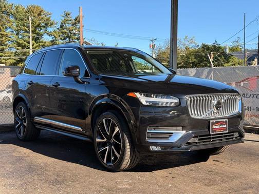 2023 Volvo XC90 B6 Plus 7-Seater