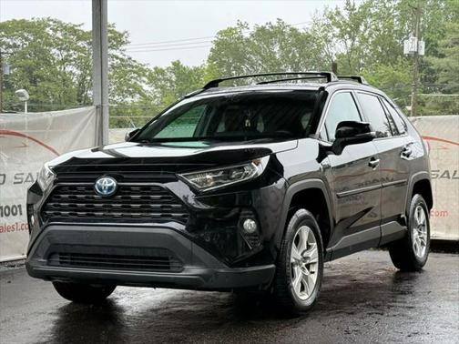 2021 Toyota RAV4 Hybrid XLE Premium