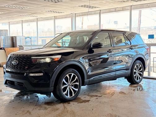 2021 Ford Explorer ST