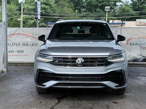 2022 Volkswagen Tiguan 2.0T SE R-Line Black 4MOTION