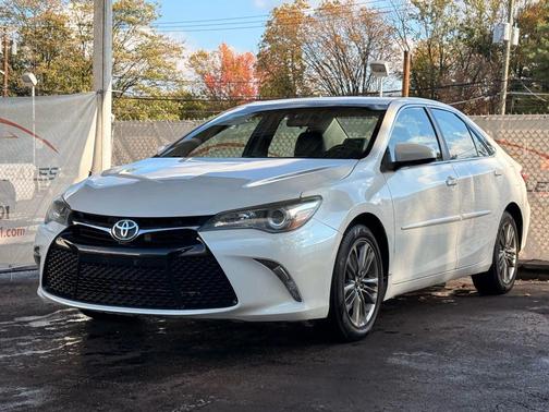 2015 Toyota Camry SE