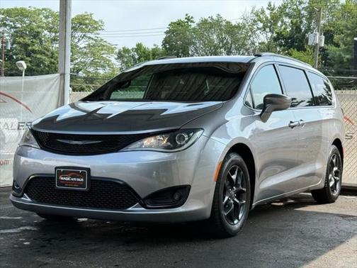 2019 Chrysler Pacifica Touring-L Plus