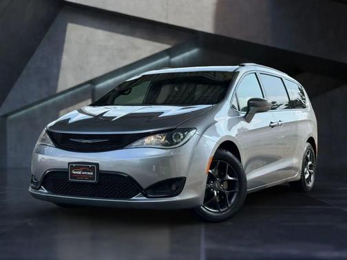 2019 Chrysler Pacifica Touring-L Plus