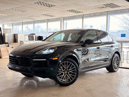 2022 Porsche Cayenne Cayenne