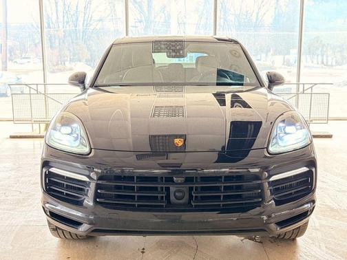 2022 Porsche Cayenne Cayenne