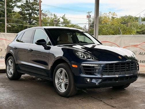 2017 Porsche Macan S