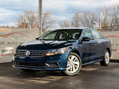 2018 Volkswagen Passat 2.0T SE