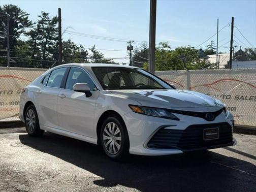 2022 Toyota Camry LE