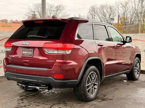 2019 Jeep Grand Cherokee Laredo