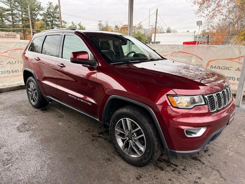 2019 Jeep Grand Cherokee Laredo