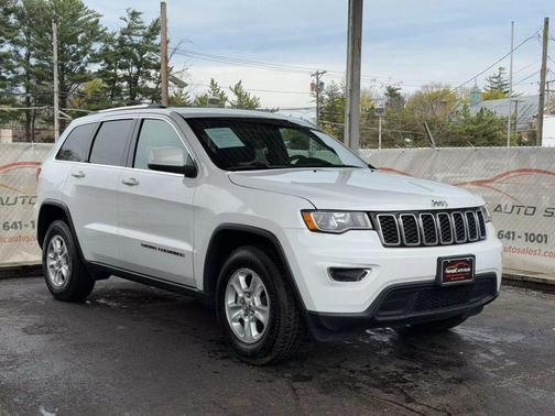 2017 Jeep Grand Cherokee Laredo