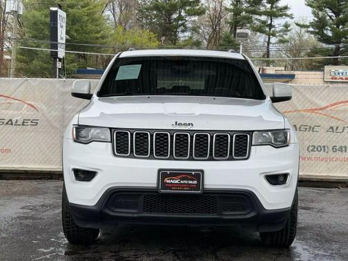 2017 Jeep Grand Cherokee Laredo