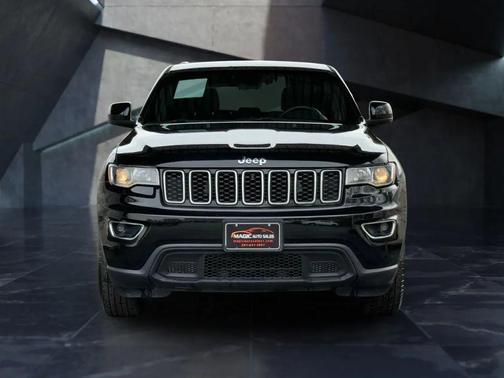 2019 Jeep Grand Cherokee Laredo