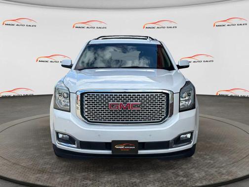 White 2016 GMC Yukon Denali