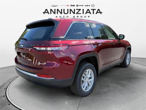 2025 Jeep Grand Cherokee Laredo X