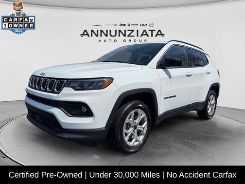 Bright White Clearcoat 2025 Jeep Compass Latitude