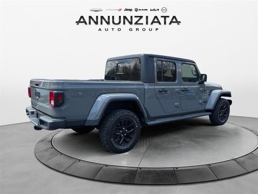 2022 Jeep Gladiator Sport