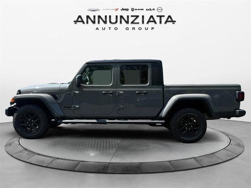 2022 Jeep Gladiator Sport