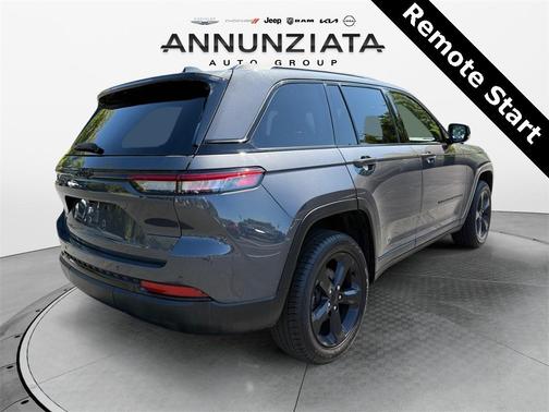 2022 Jeep Grand Cherokee Altitude