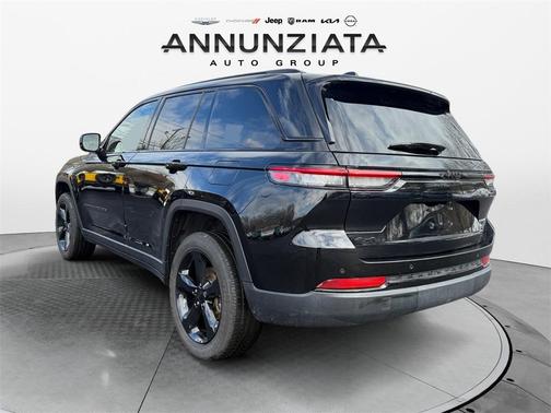 2023 Jeep Grand Cherokee Altitude