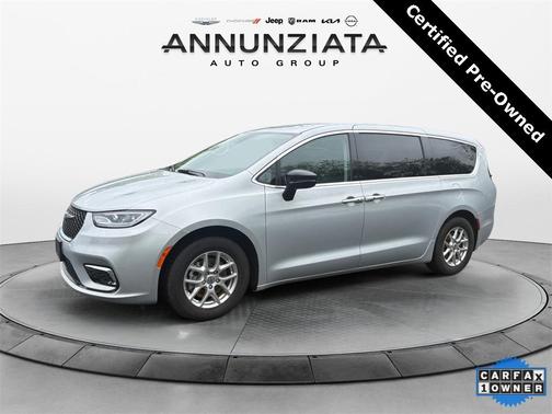 2024 Chrysler Pacifica Touring-L