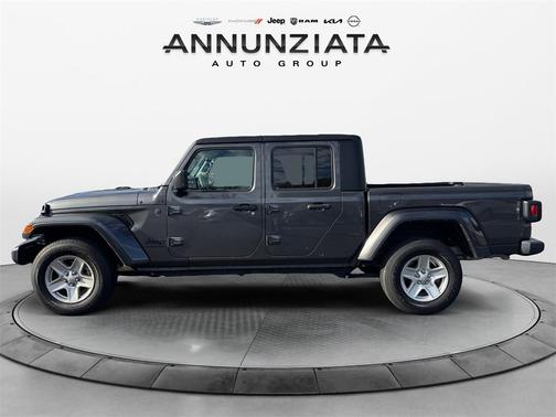 2022 Jeep Gladiator Sport