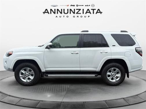 2022 Toyota 4Runner SR5