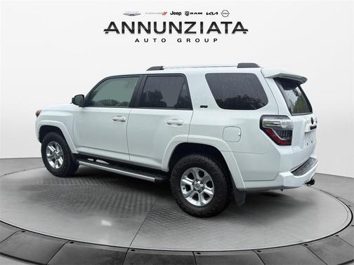 2022 Toyota 4Runner SR5