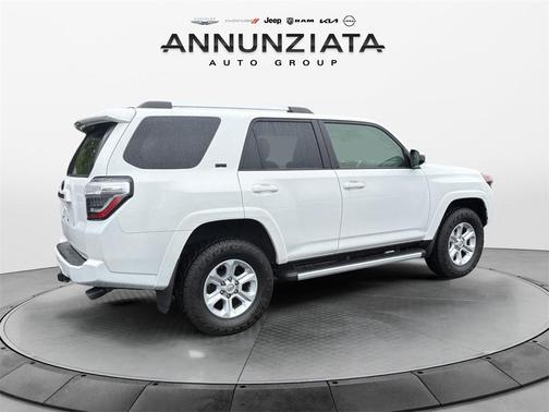 2022 Toyota 4Runner SR5