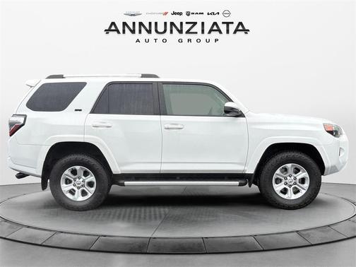 2022 Toyota 4Runner SR5