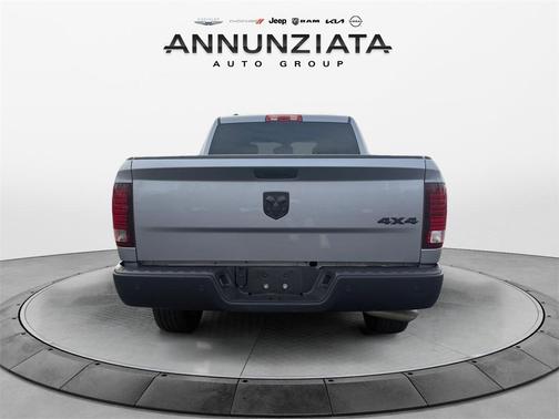 2024 RAM 1500 Classic SLT