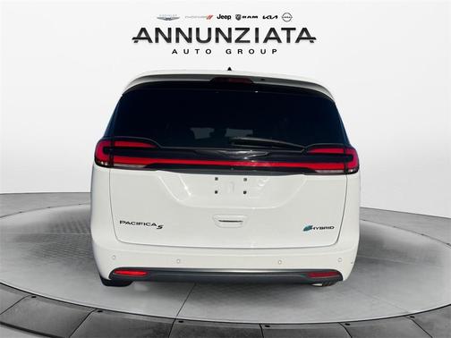 2023 Chrysler Pacifica Hybrid Limited