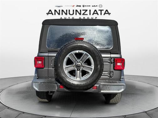 2022 Jeep Wrangler Unlimited Sahara