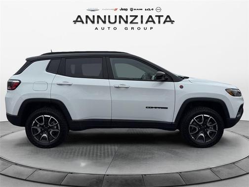 2025 Jeep Compass Trailhawk