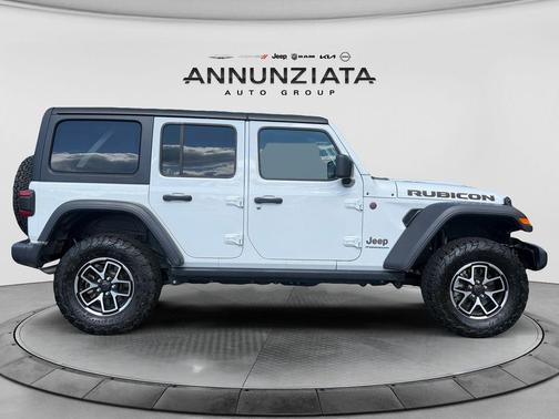 Bright White Clearcoat 2025 Jeep Wrangler Rubicon