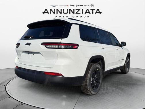 2025 Jeep Grand Cherokee L Laredo