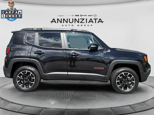 Black Clearcoat 2023 Jeep Renegade Trailhawk