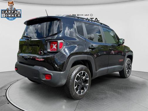 Black Clearcoat 2023 Jeep Renegade Trailhawk