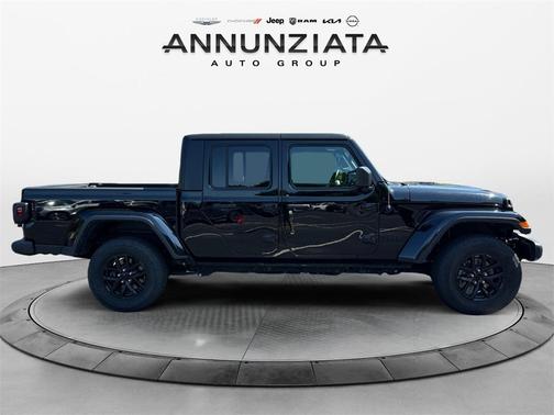 2022 Jeep Gladiator Sport