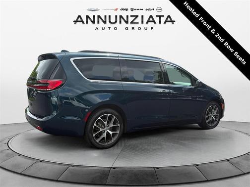 2022 Chrysler Pacifica Touring-L