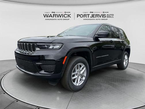 Diamond Black 2026 Jeep Grand Cherokee Laredo X