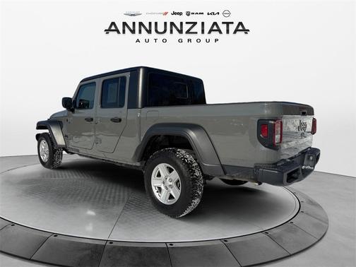 2023 Jeep Gladiator Sport