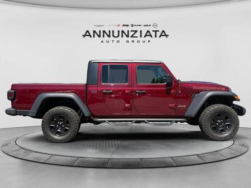 Snazzberry Pearlcoat 2021 Jeep Gladiator Mojave