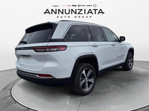2022 Jeep Grand Cherokee 4xe Base