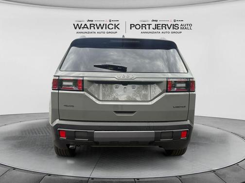 Sting Gray Clearcoat 2026 Jeep Cherokee LAREDO/LIMITED