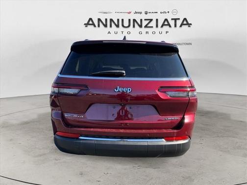 2021 Jeep Grand Cherokee L Laredo