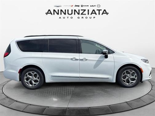 2023 Chrysler Pacifica Limited