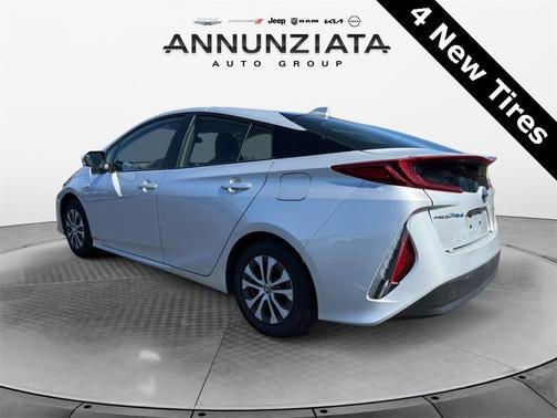 2022 Toyota Prius Prime LE