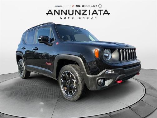 2023 Jeep Renegade Trailhawk
