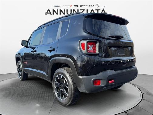 2023 Jeep Renegade Trailhawk